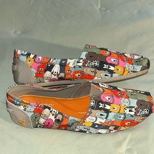 Skechers Bob’s memory foam flats. Dog print. Sz 9